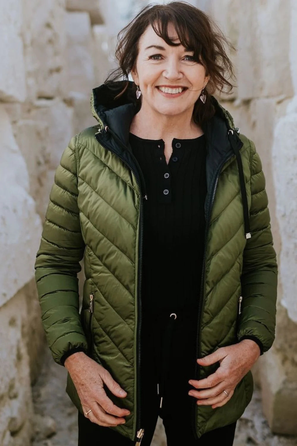Moke Jo Women s Reversible 90 10 Down Jacket Avocado Black Serendipity Designer Outlet